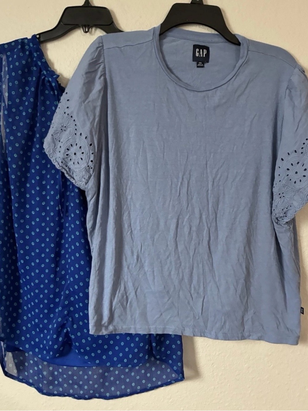 GAP Women's Light Blue Eyelet Sleeve Cotton Tee & Liz Claiborne sheer blue
